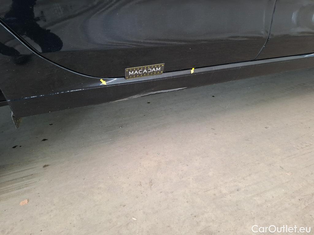  Volkswagen  Golf  VOLKSWAGEN / 2020 / 5P / Berline 2.0 TDI SCR 115 DSG7 Life Busi #15