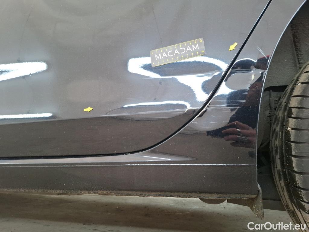  Volkswagen  Golf  VOLKSWAGEN / 2020 / 5P / Berline 2.0 TDI SCR 115 DSG7 Life Busi #3