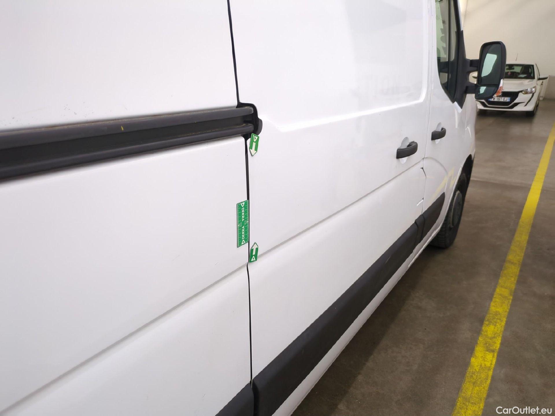  Renault  Master  III Fourgon L2H2 3 3 Grand Confort dCi 135CV BVM6 E6dT #27