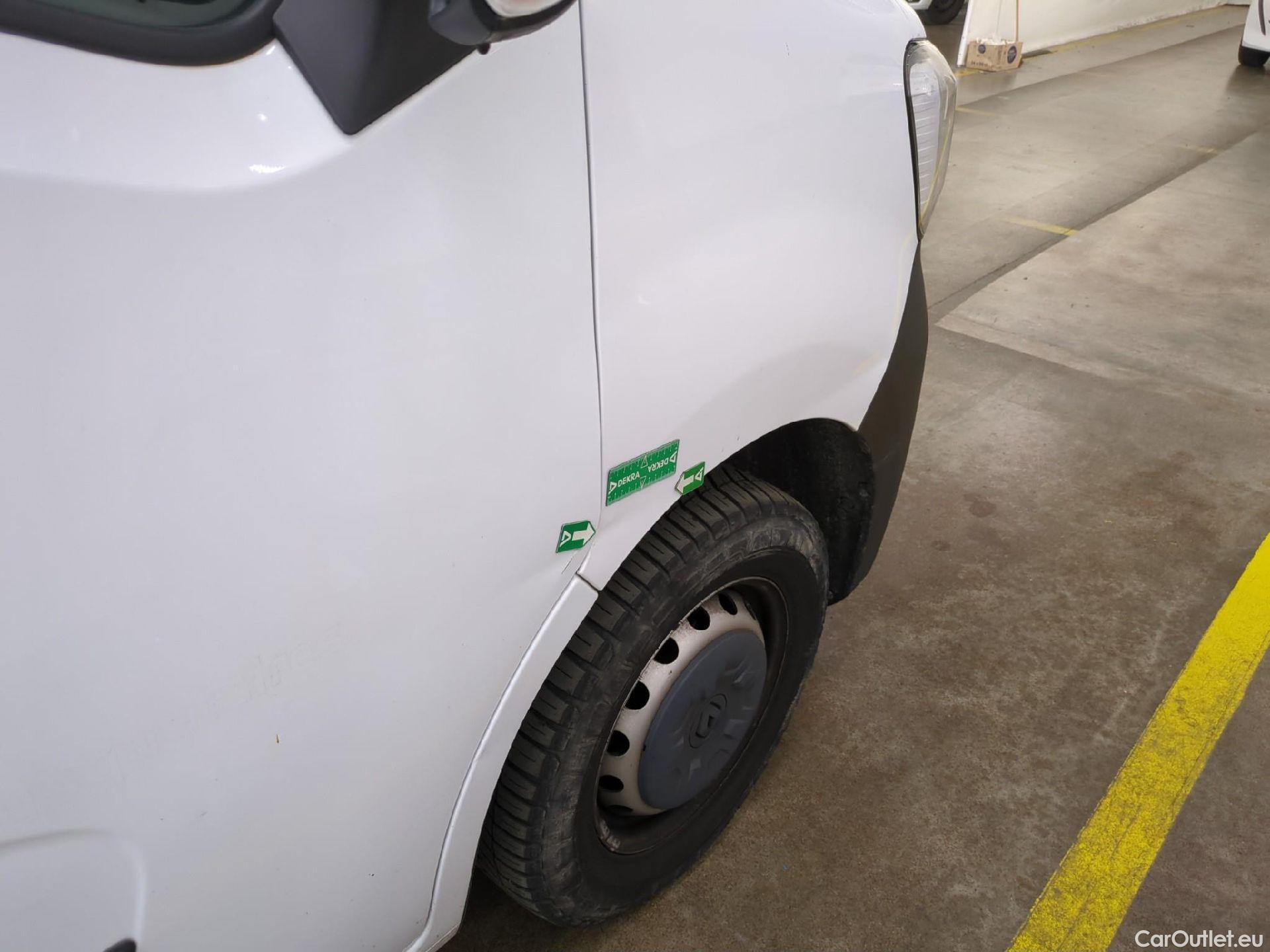  Renault  Master  III Fourgon L2H2 3 3 Grand Confort dCi 135CV BVM6 E6dT #34