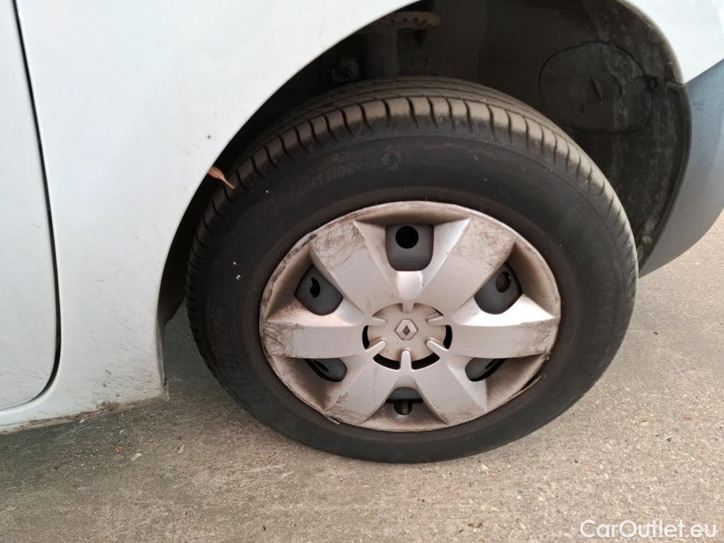  Renault  Kangoo  II Express Maxi Extra (Série Spéciale) 1.5 dCi 95CV BVM6 E6dT #32