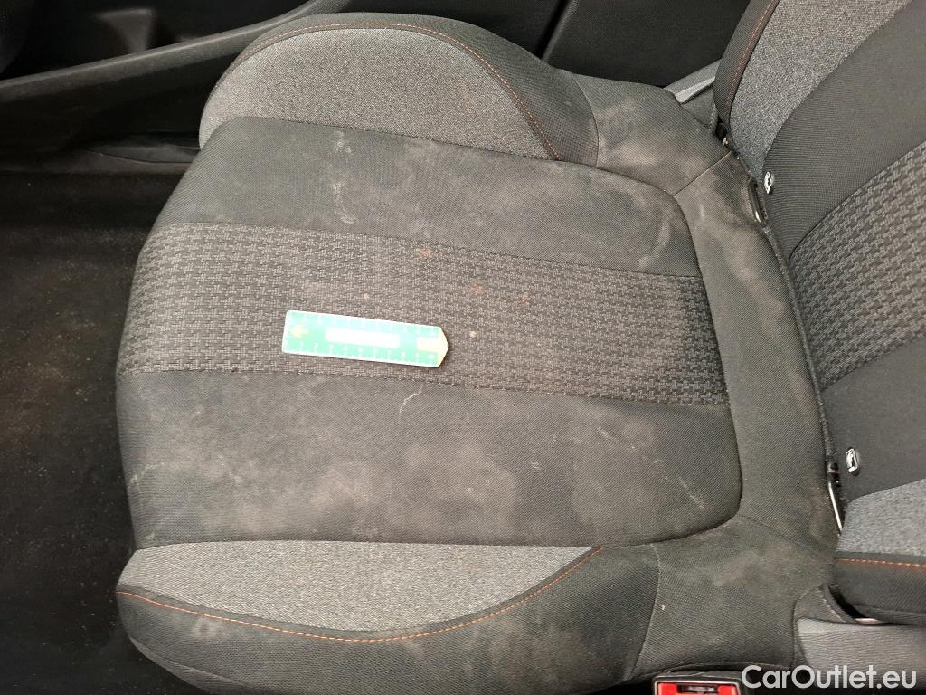  Peugeot  3008  Active Pack 1.5 HDi 130CV BVM6 E6d #49
