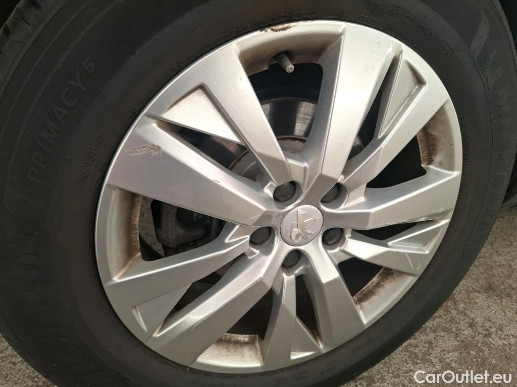  Peugeot  3008  Active Pack 1.5 HDi 130CV BVM6 E6d #32