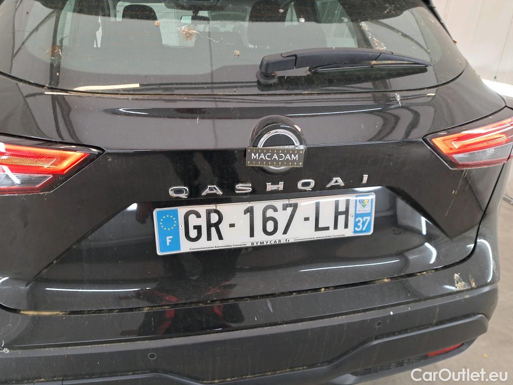  Nissan  Qashqai NISSAN  / 2021 / 5P / Crossover 1.3 MHEV 158ch Xtronic Business Edition CD LOT700 #1