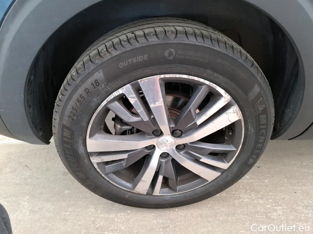  Peugeot  5008  Allure Pack 2.0 HDi 175CV BVA8 7 Sieges E6d #34