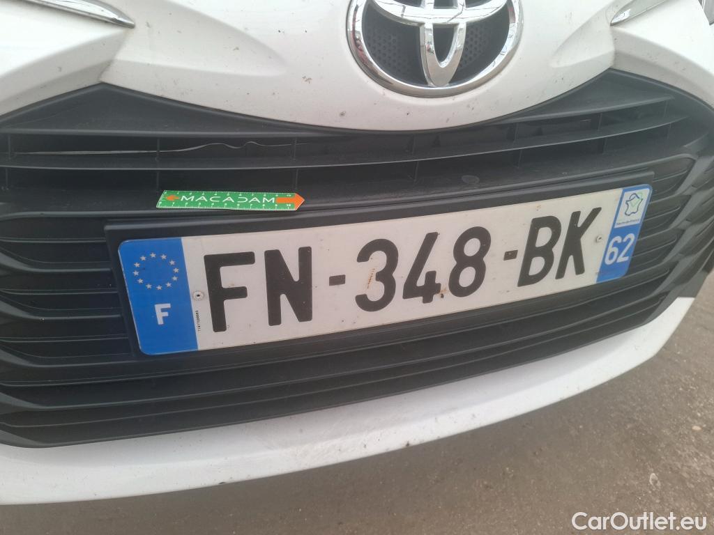  Toyota  Yaris TOYOTA  / 2017 / 5P / Berline 110 VVT-i France Business #29