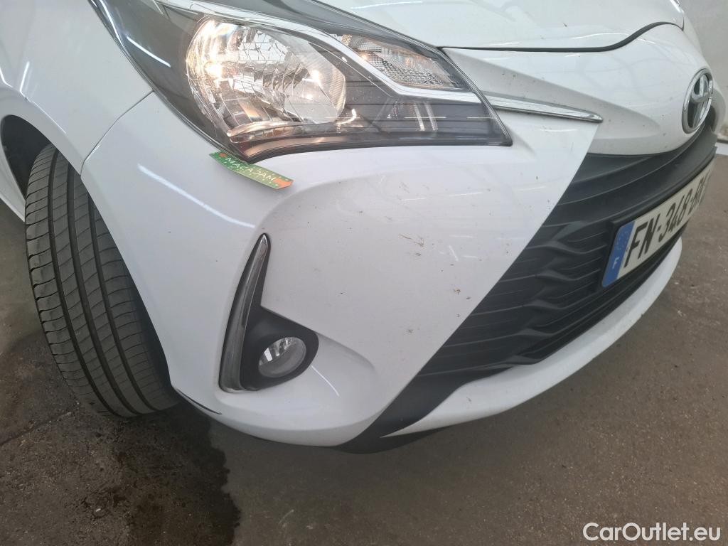  Toyota  Yaris TOYOTA  / 2017 / 5P / Berline 110 VVT-i France Business #1