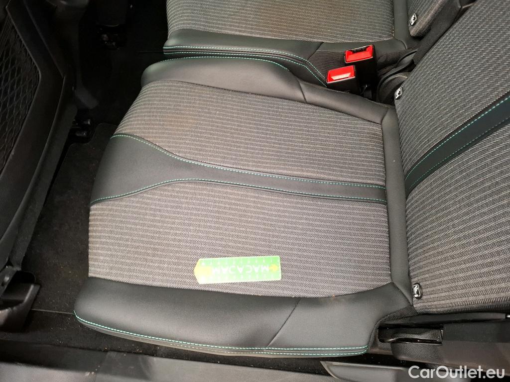  Peugeot  5008  Allure Pack 2.0 HDi 175CV BVA8 7 Sieges E6d #51