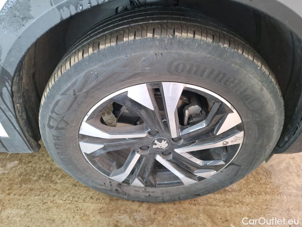  Peugeot  2008  Allure Business 1.2 PureTech 130CV BVA8 E6d #72