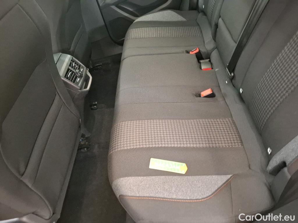  Peugeot  3008  Active Pack 1.2 PureTech 130CV BVA8 E6d #30