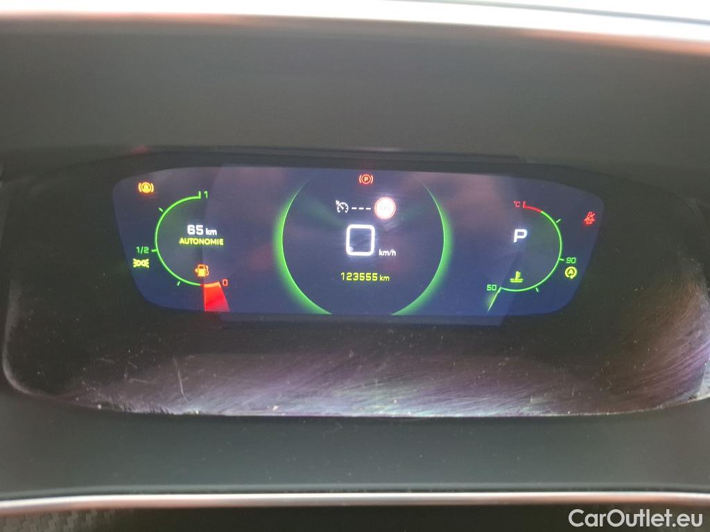 Peugeot  2008  Allure Business 1.2 PureTech 130CV BVA8 E6d #81