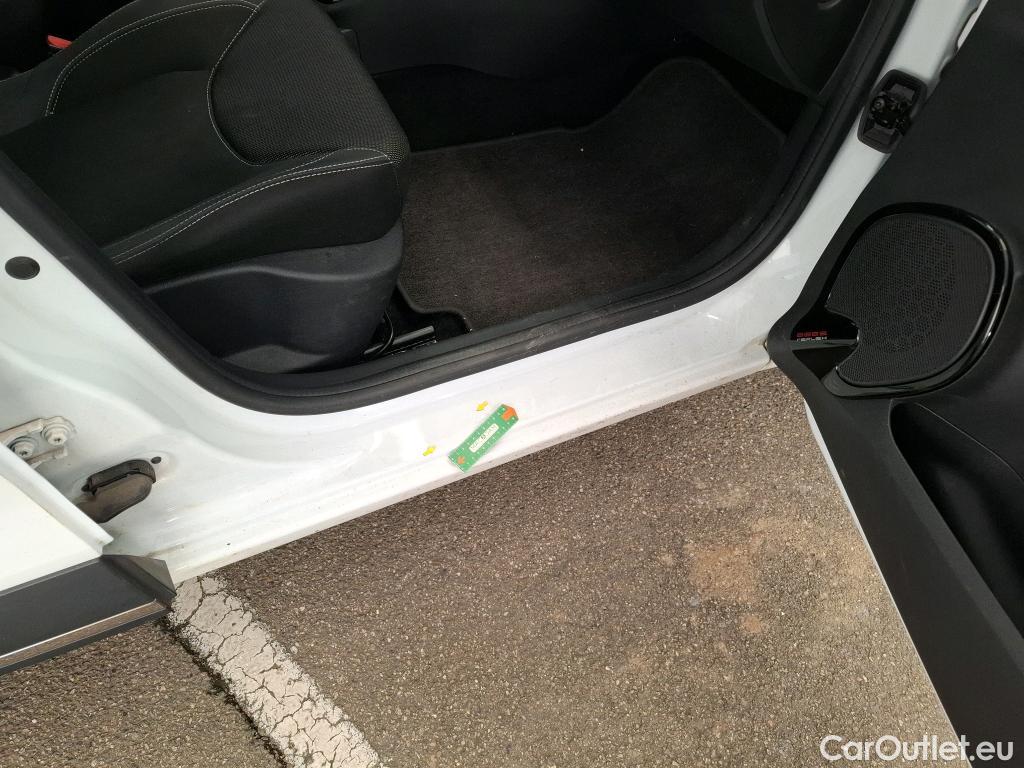  Renault  Clio  IV Business 0.9 TCe 90CV BVM5 E6 #12