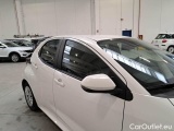  Toyota  Yaris TOYOTA  / 2020 / 5P / BERLINA HYBRID BUSINESS MY22 #48