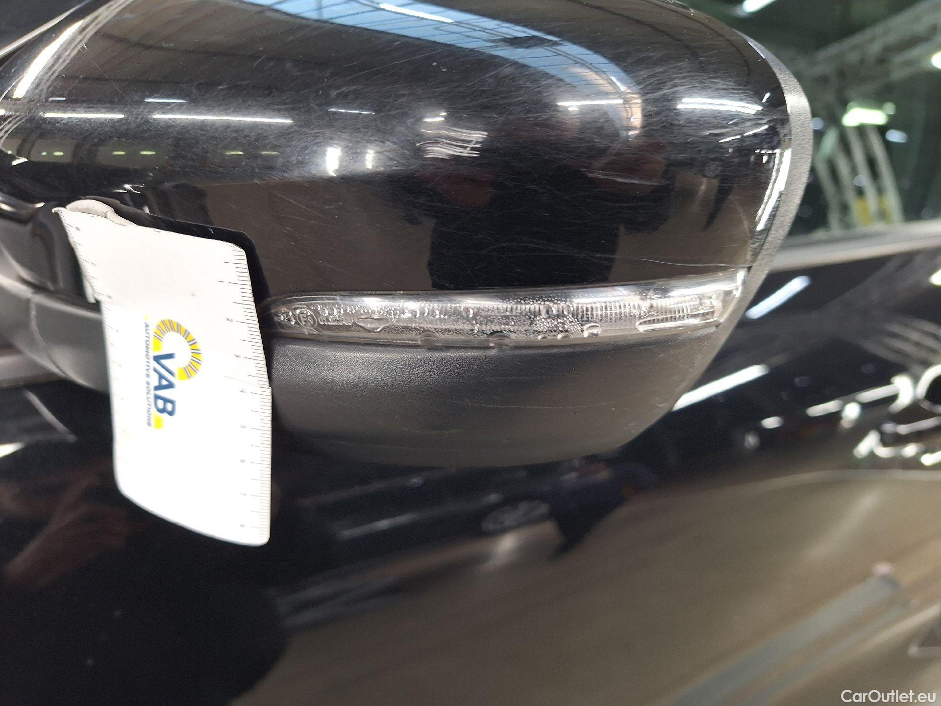  Ford  Kuga Ford,  '19, Ford  1.5i EcoBoost 88kW Titanium 5d #37