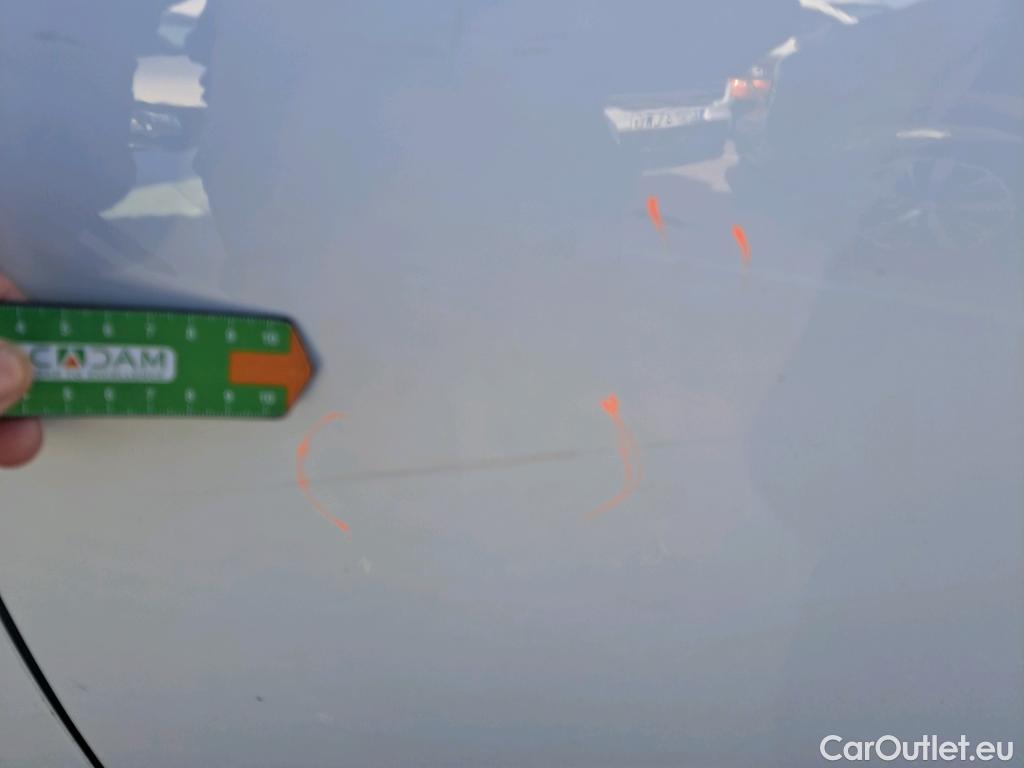  Volvo  XC 40 VOLVO XC40 / 2017 / 5P / todoterreno 1.5 T2 Momentum Pro Auto #13