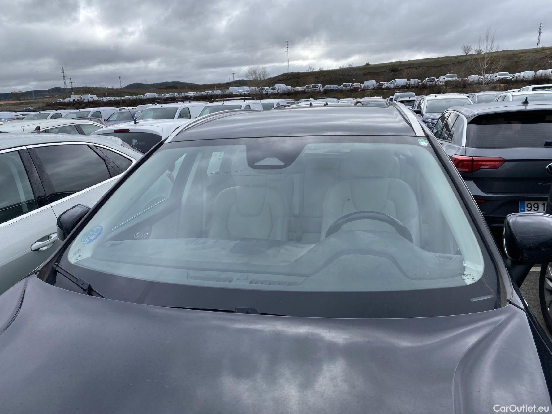  Volvo  XC60 VOLVO  2.0 B4 D AWD Inscription Auto 200 CV  #2