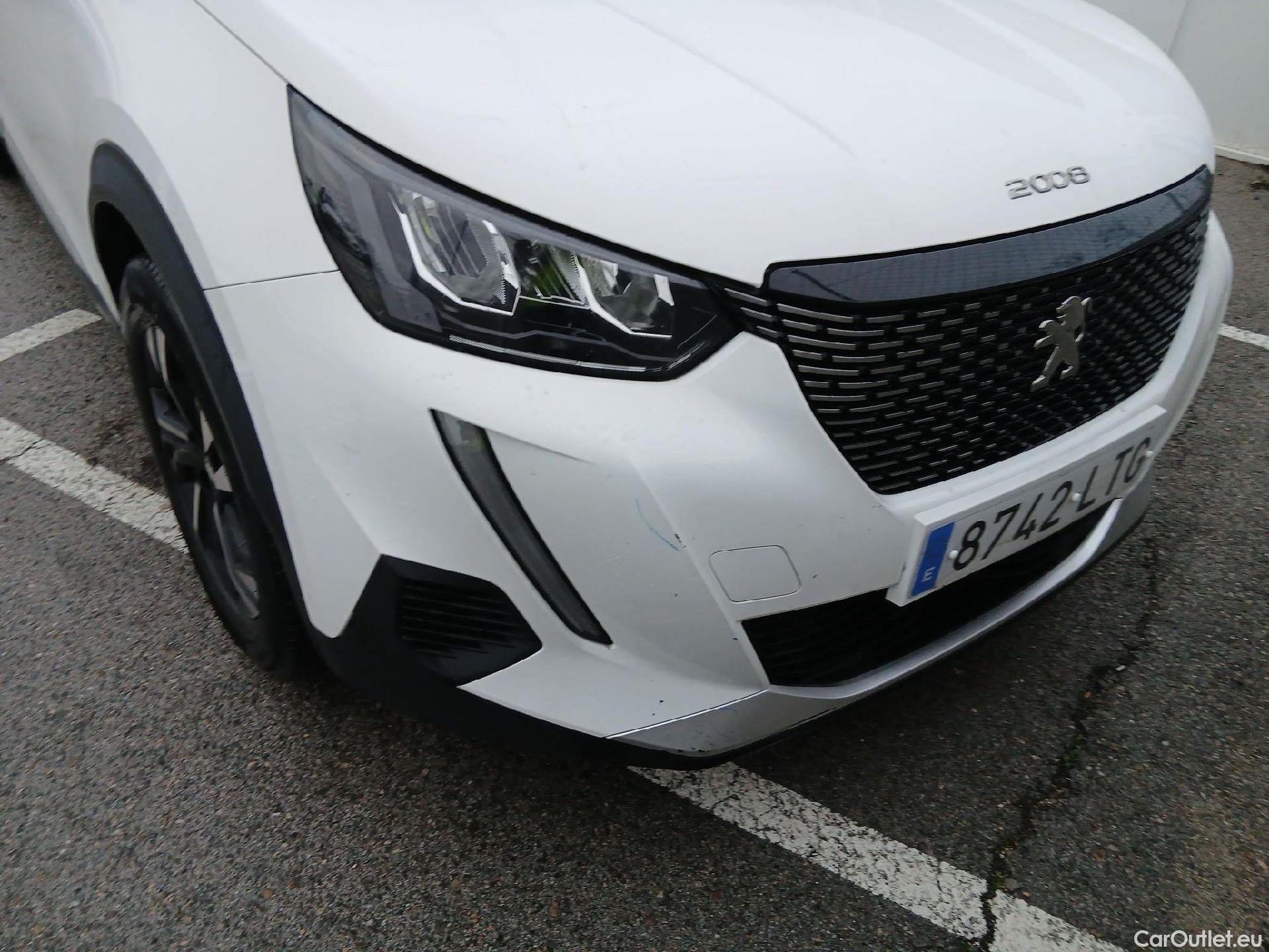  Peugeot  2008 PEUGEOT  / 2019 / 5P / todoterreno Allure BlueHDI 81kW (110CV) #7