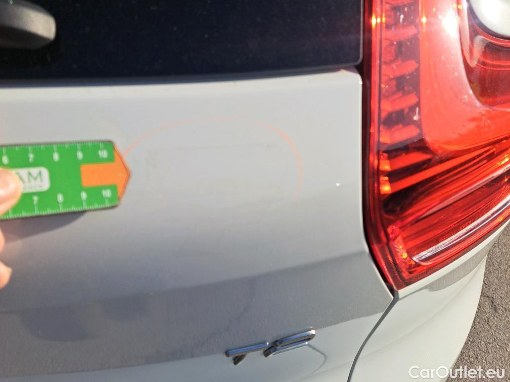  Volvo  XC 40 VOLVO XC40 / 2017 / 5P / todoterreno 1.5 T2 Momentum Pro Auto #17