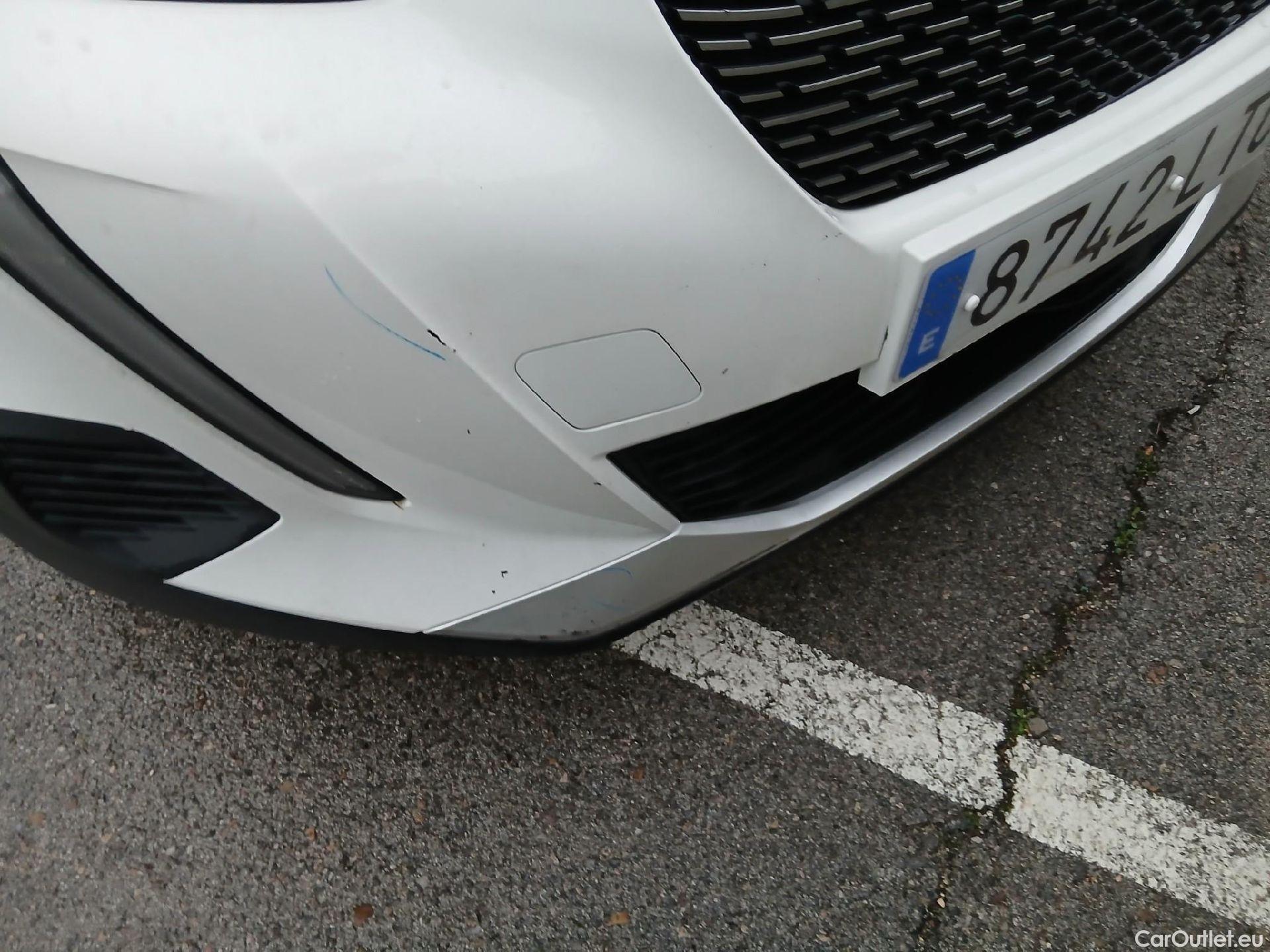 Peugeot  2008 PEUGEOT  / 2019 / 5P / todoterreno Allure BlueHDI 81kW (110CV) #5