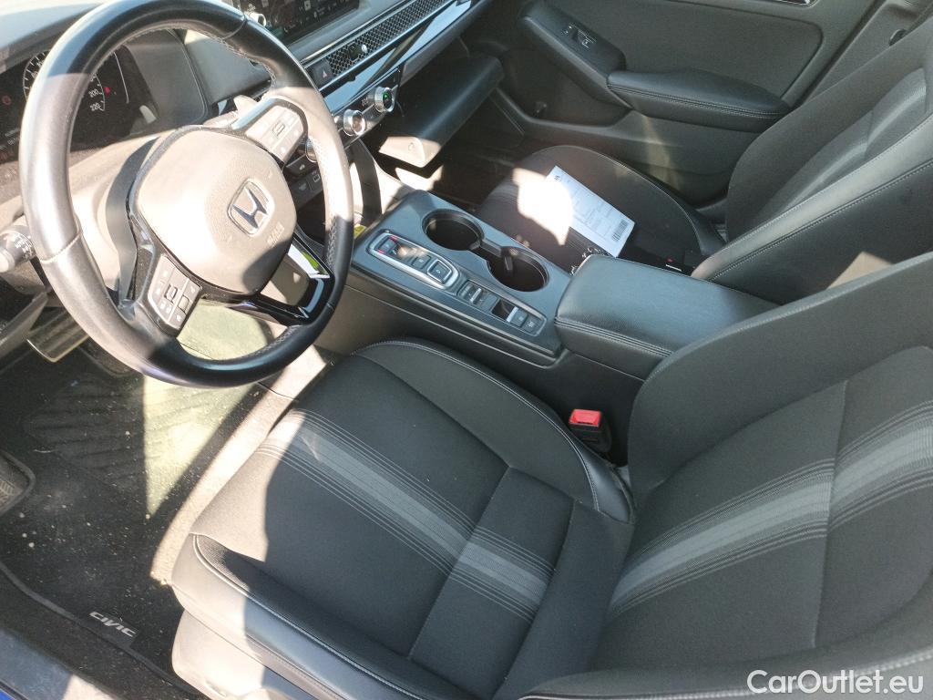  Honda  Civic HONDA  / 2022 / 5P / berlina con portón 2.0 i-MMD Sport CVT #24