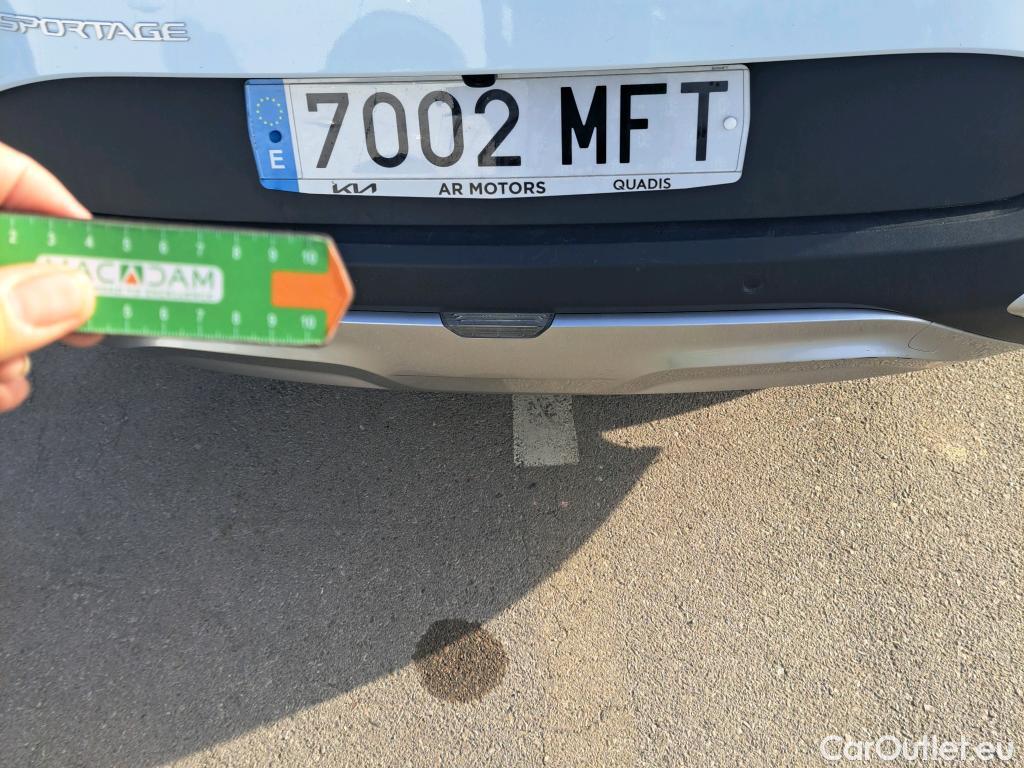  KIA  Sportage KIA  / 2022 / 5P / todoterreno 1.6 CRDi MHEV 100kW (136CV) Drive 4X2 #4