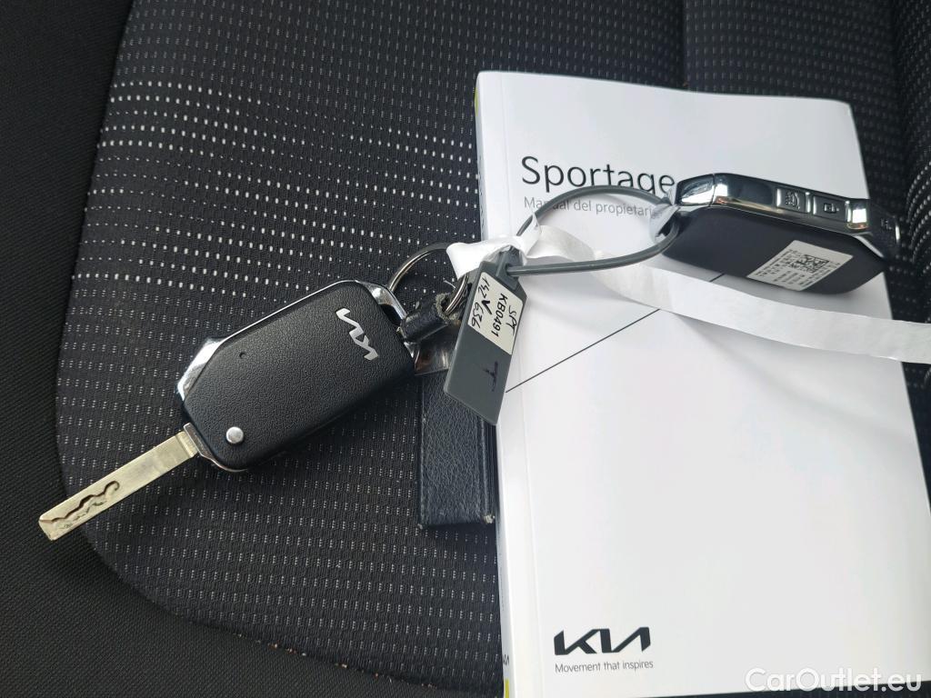  KIA  Sportage KIA  / 2022 / 5P / todoterreno 1.6 CRDi MHEV 100kW (136CV) Drive 4X2 #10