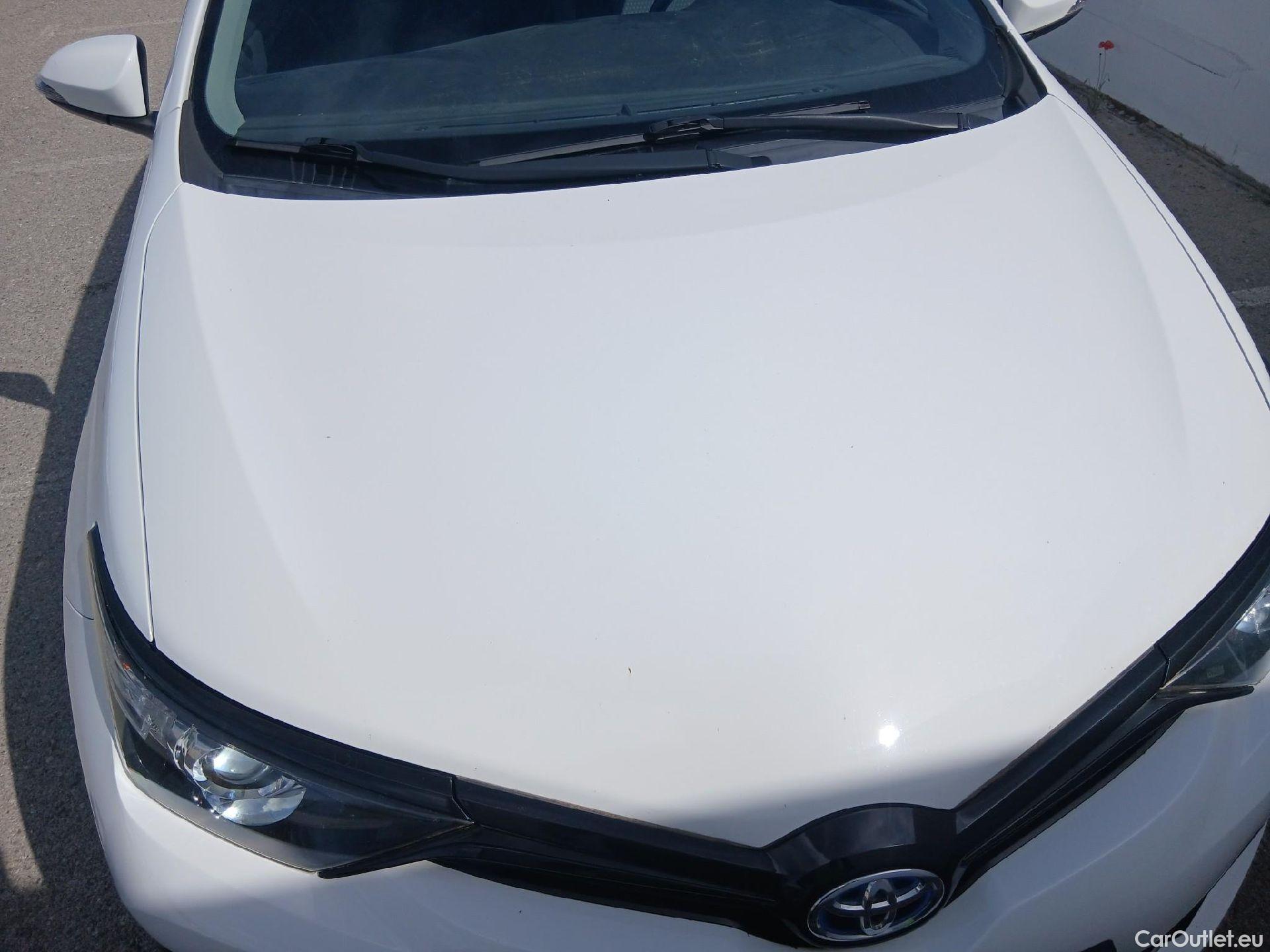  Toyota  Auris TOYOTA  5p 2G berlina con portón 1.8 140H Hybrid Feel! Edition #1