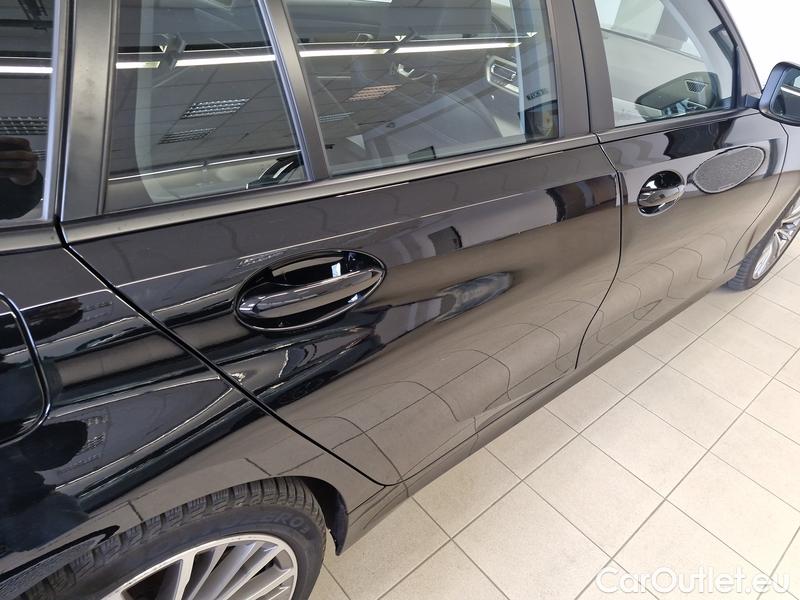  Bmw  Serie 3  Touring (G21N) (2022) 320d Touring xDrive AT #10