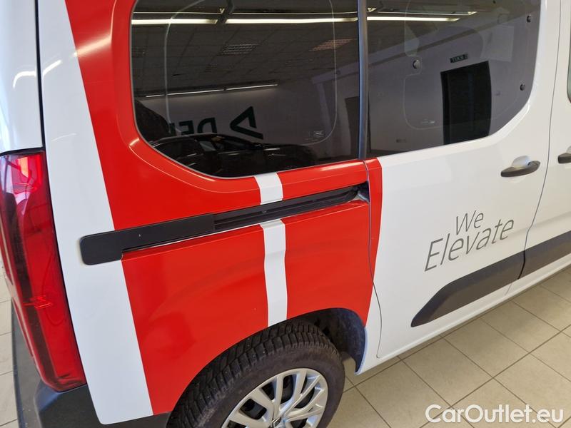  Citroen  Berlingo   (07.2018->)  1.5BHDi 100 Live P. #8