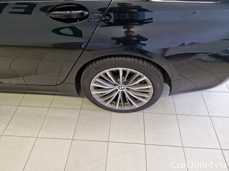  Bmw  Serie 3  Touring (G21N) (2022) 320d Touring xDrive AT #18