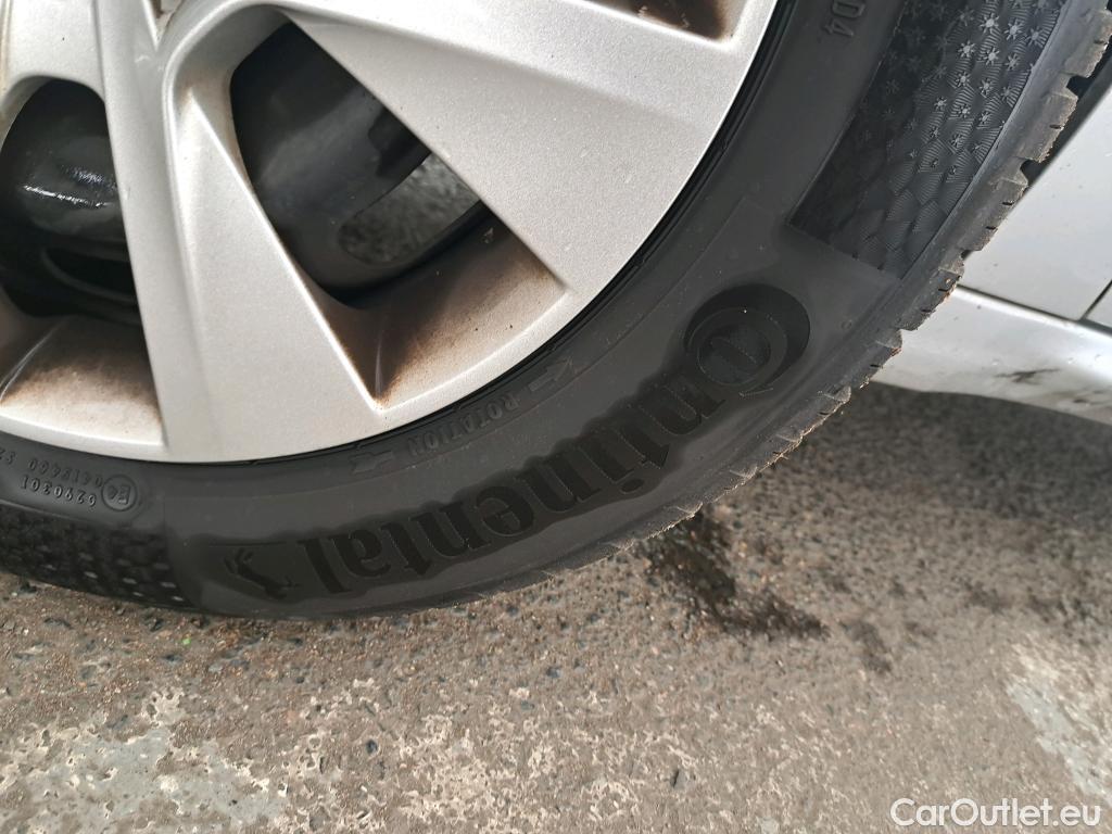  Peugeot  208  Affaire Premium 1.6 HDi 100CV BVM5 E6 #37