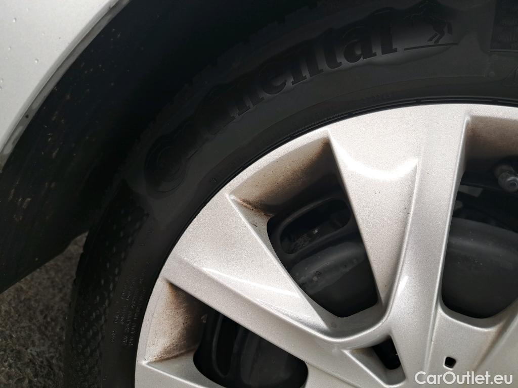  Peugeot  208  Affaire Premium 1.6 HDi 100CV BVM5 E6 #39