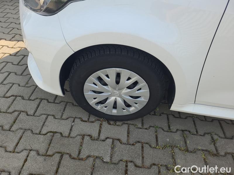  Toyota  Yaris  (XP21) (2020)  1.5 125 Comfort #12