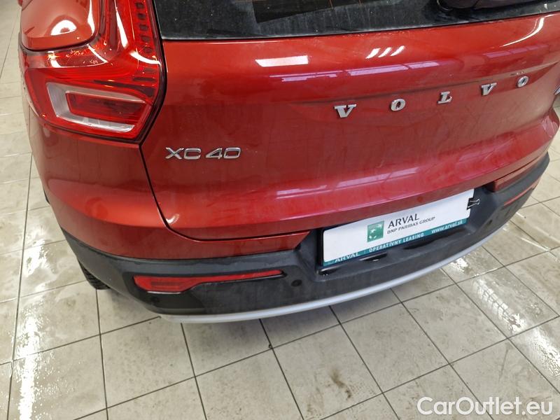  Volvo  XC 40  (2017->) XC40 B3 CORE AT 5d #12