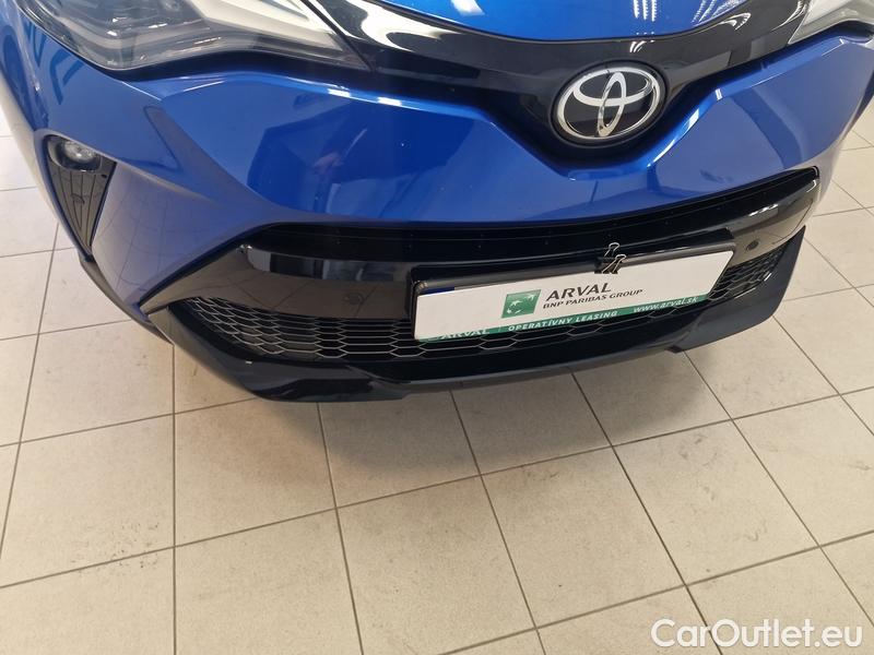  Toyota  C-HR  (2017) CHR 2.0HEV  eNCVT GR Sport 5d #4