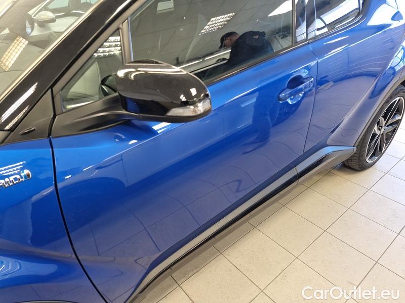  Toyota  C-HR  (2017) CHR 2.0HEV  eNCVT GR Sport 5d #19