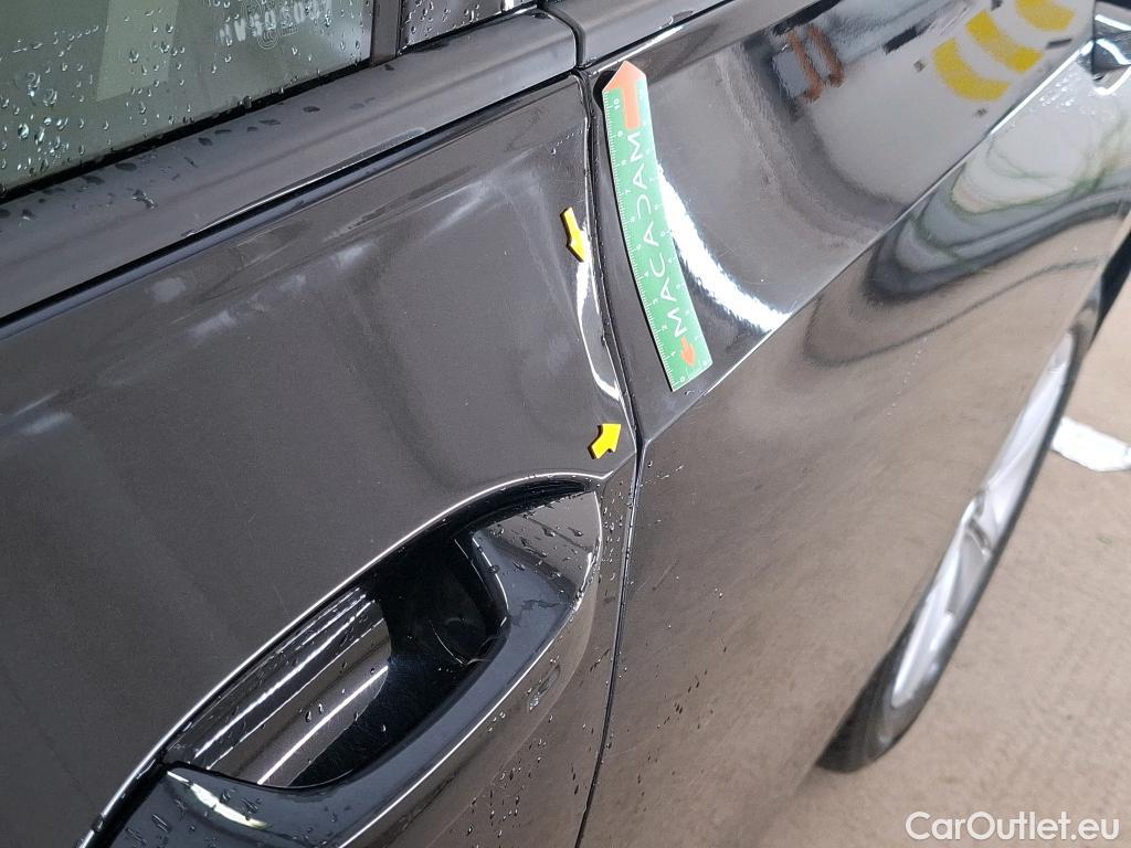  Volkswagen  Golf  VOLKSWAGEN SW / 2020 / 5P / Break 1.5 eTSI OPF 130 DSG7 Life Business #10