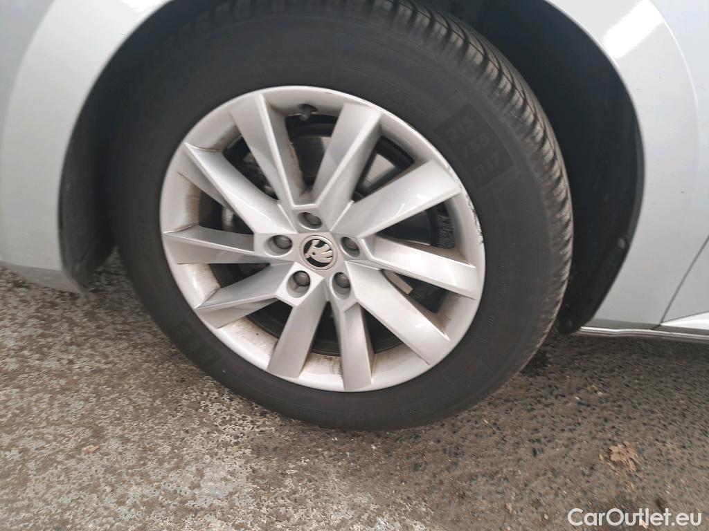  Skoda  Superb  Break Business 2.0 TDI 150CV BVA7 E6d #28