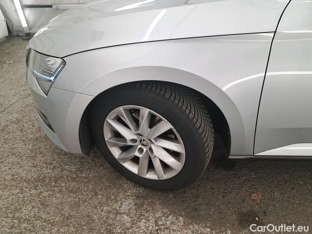  Skoda  Superb  Break Business 2.0 TDI 150CV BVA7 E6d #27