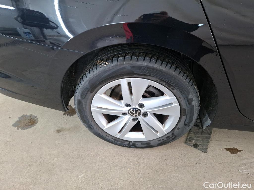  Volkswagen  Golf  VOLKSWAGEN SW / 2020 / 5P / Break 1.5 eTSI OPF 130 DSG7 Life Business #36