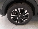  Peugeot  2008 PEUGEOT  / 2019 / 5P / CROSSOVER BLUEHDI 130 EAT8 ALLURE S/S AUT. #81