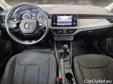  Skoda  KAMIQ SKODA  / 2019 / 5P / SUV 1.0 TSI 81KW AMBITION #3