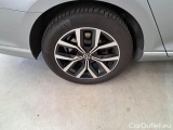 Volkswagen  Passat VOLKSWAGEN  / 2019 / 5P / STATION WAGON VAR.2.0 TDI SCR EVO 110KW EXEC. BMT DSG #60