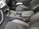  Volkswagen  Passat VOLKSWAGEN  / 2019 / 5P / STATION WAGON VAR.2.0 TDI SCR EVO 110KW EXEC. BMT DSG #68