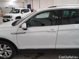  Volkswagen  Tiguan VOLKSWAGEN  / 2020 / 5P / SUV 2.0 TDI SCR 110KW LIFE DSG 4MOTION #77