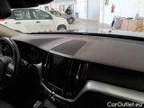  Volvo  XC60 VOLVO  / 2017 / 5P / SUV D4 AWD GEARTR. BUSINESS #110