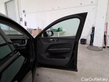  Volvo  XC60 VOLVO  / 2017 / 5P / SUV D4 AWD GEARTR. BUSINESS #112
