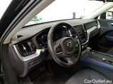  Volvo  XC60 VOLVO  / 2017 / 5P / SUV D4 AWD GEARTR. BUSINESS #142