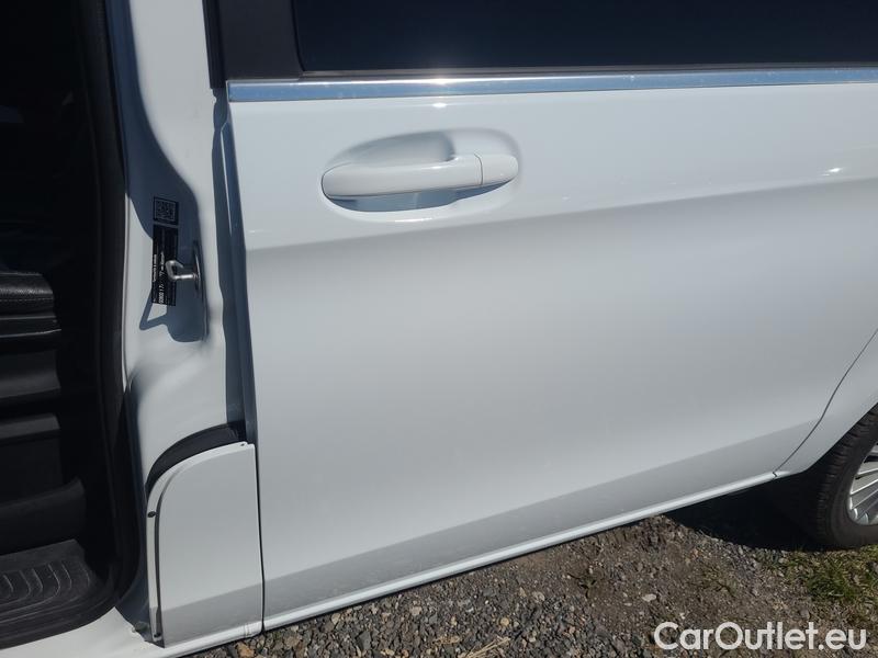  Mercedes  V-Klasse  (W447)  (2014) V 220 d L Avantgarde AT #4
