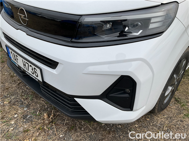  Opel  Combo C.Life 1.2T 81 Edition Plus 4d #7